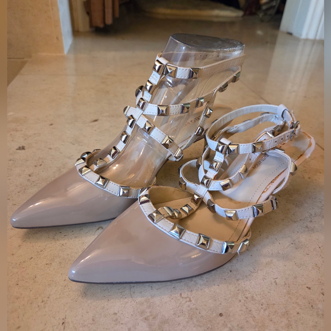 Bcbgeneration Nude Patent Leather Studded Kitten Heels Size 8 M $135 New